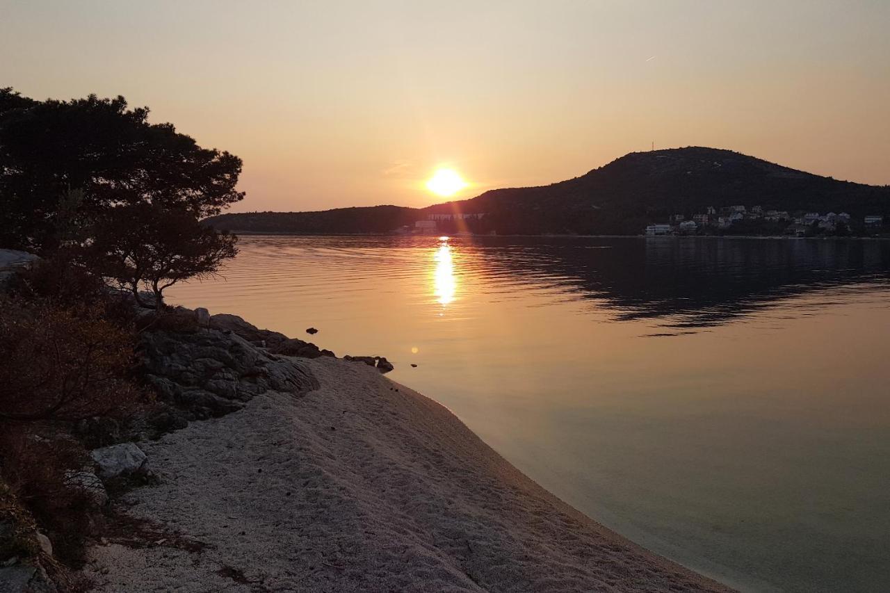 Apartments And Rooms By The Sea Slano, Dubrovnik - 8737 Экстерьер фото