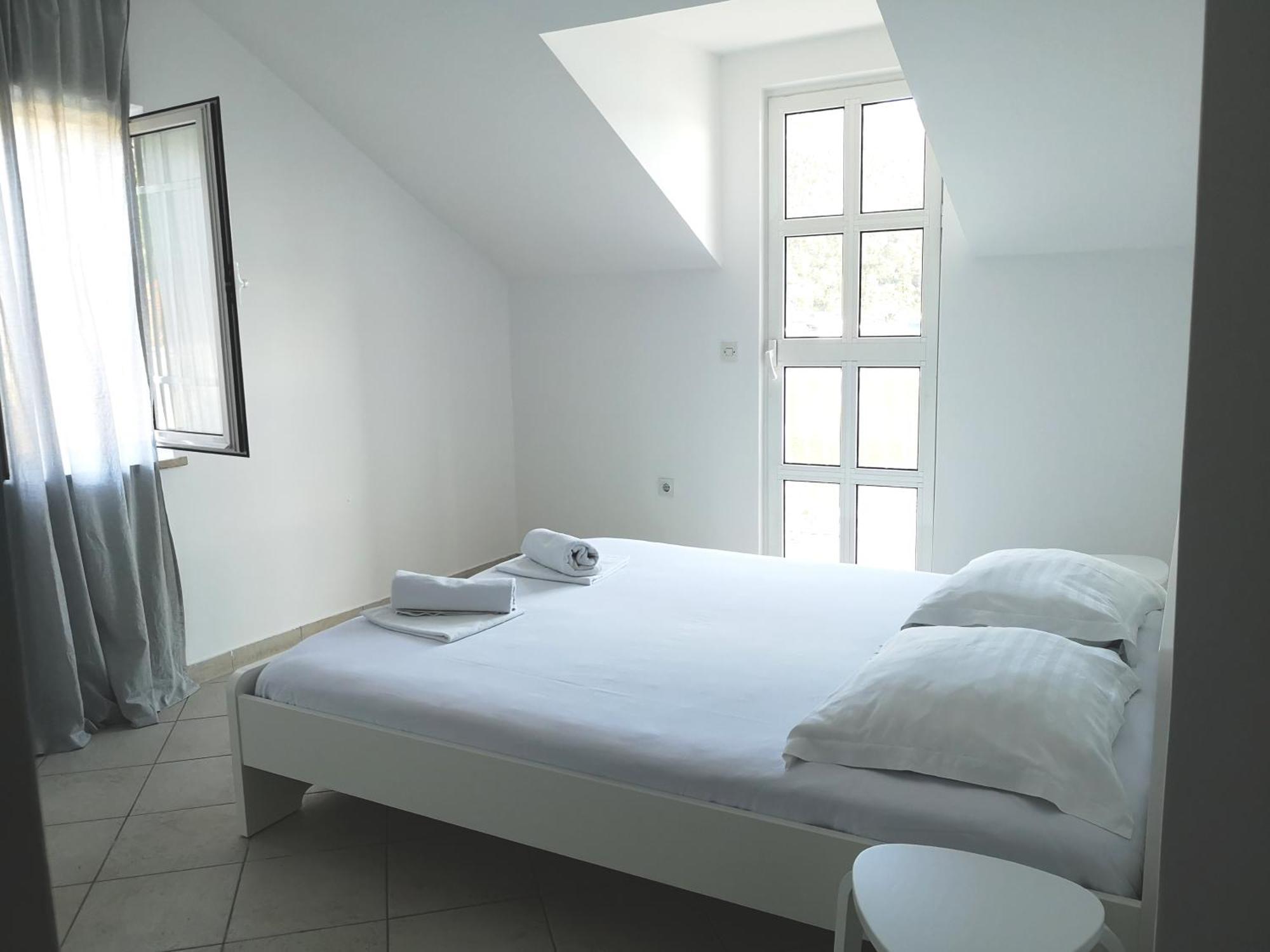Apartments And Rooms By The Sea Slano, Dubrovnik - 8737 Номер фото
